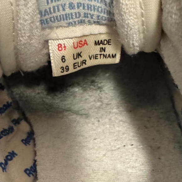 Well used Reebok Club C shoes - Picture 5 of 5